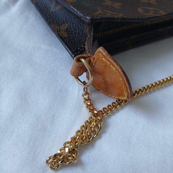 Louis Vuitton Accessory Zip Pouch w/ Removable Chain - Picture 8 of 16